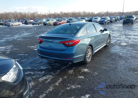 2015 Hyundai Sonata Limited z USA, uszkodzony, nr VIN 5NPE34AF5FH066658